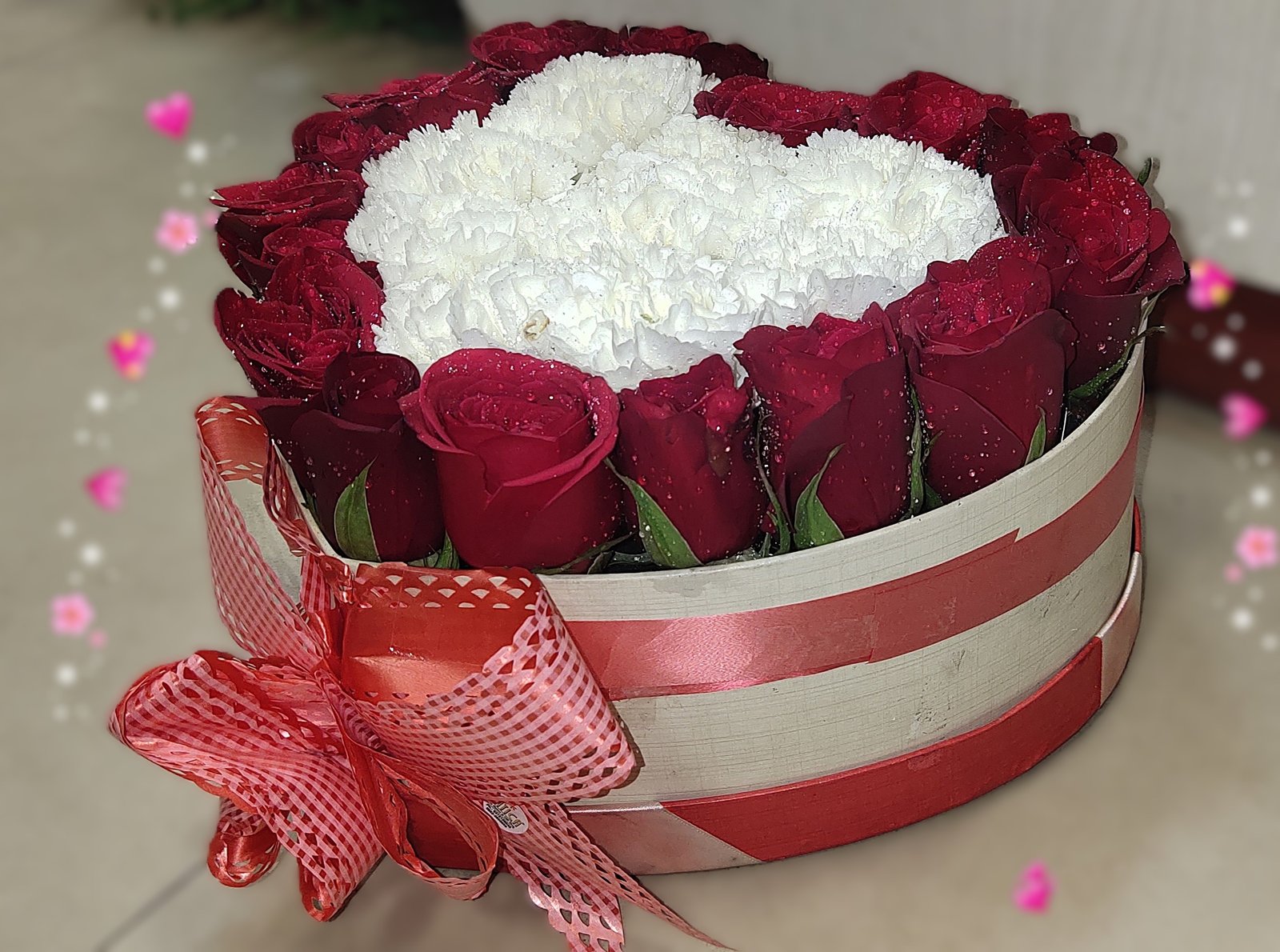 Exotic Roses & Carnations Box